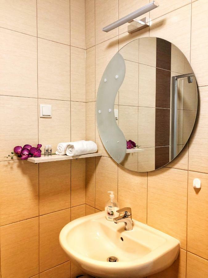 Boro Apartman Tiszafüred المظهر الخارجي الصورة